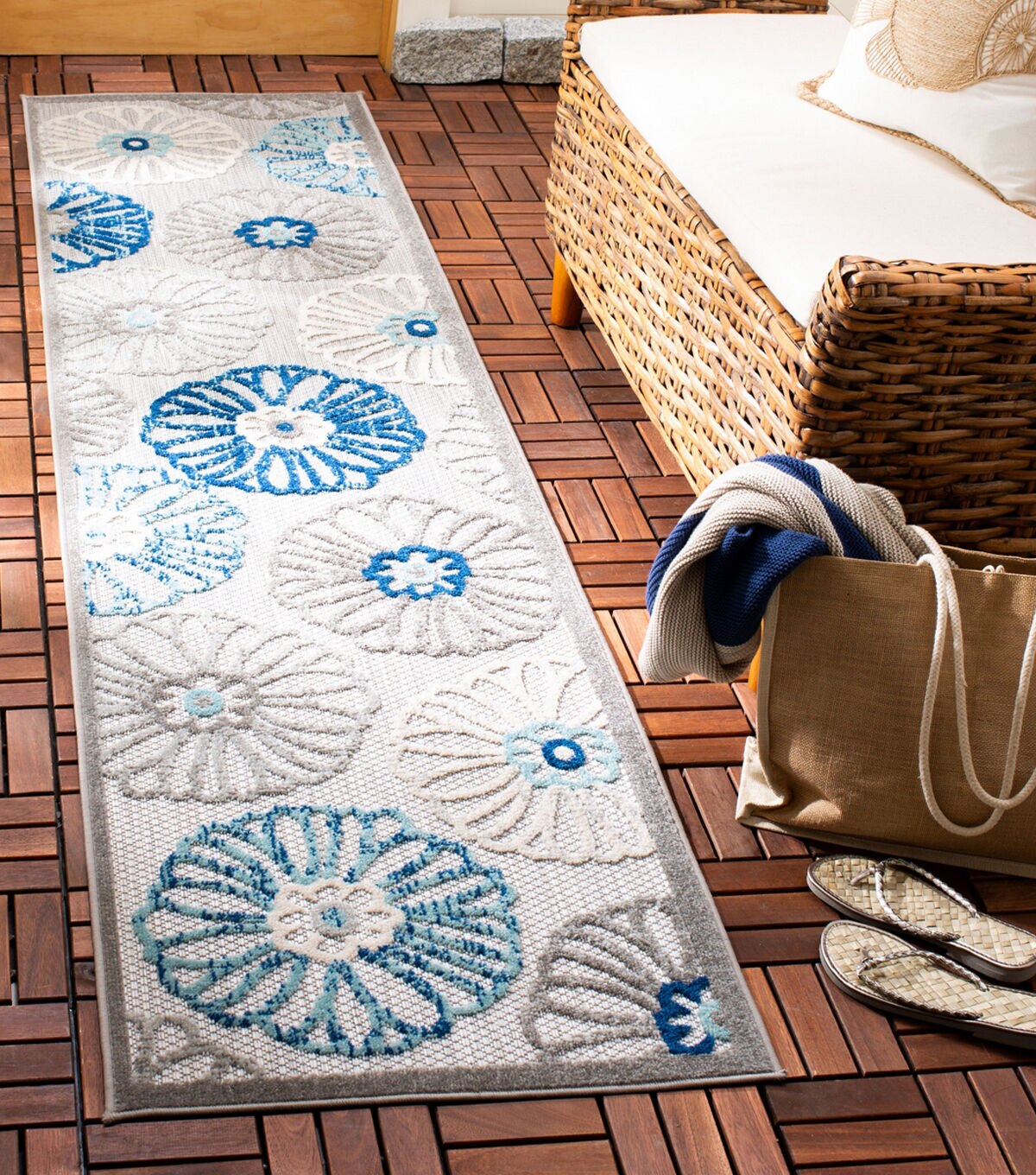 Safavieh Cabana CBN801 2' X 6' Gray & Blue Outdoor Rug