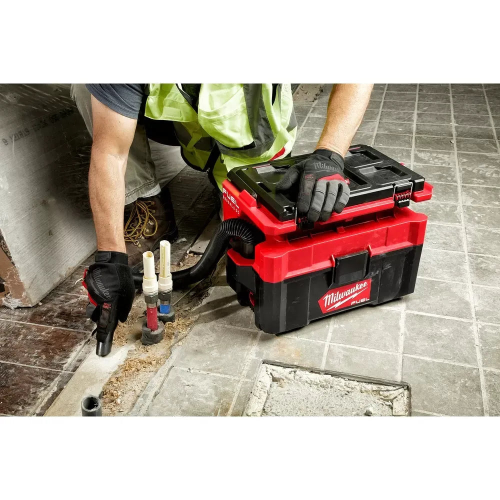 Milwaukee Pre-Sale 0970-20 M18 FUEL PACKOUT 2.5 Gallon Cordless Wet/Dry Vacuum -Bare Tool