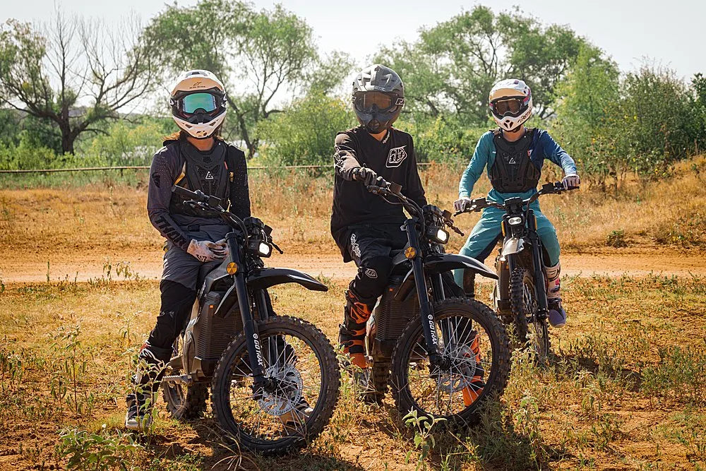 ✨GoTrax - Everest Electric Dirt Bike w/ 50 mi Max Range & 53 mph Max Speed