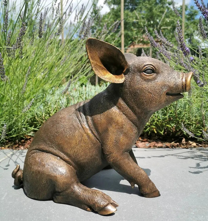 Bronze sculpture of a pig - Pigglet - Bronze garden statues